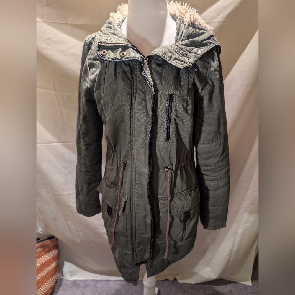 DIVIDED H&M Olive Green Jacket US 4 / EUR 34